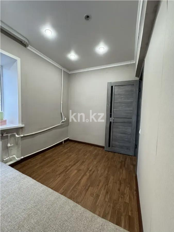 Продажа 3-комнатной квартиры, 42 м², ул. Белинского, дом  19 в Караганде - фото 2