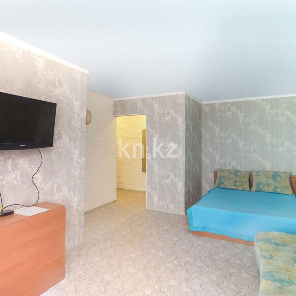 Аренда 1-комнатной квартиры посуточно, 35 м², Абая, дом  20 в Балхаше