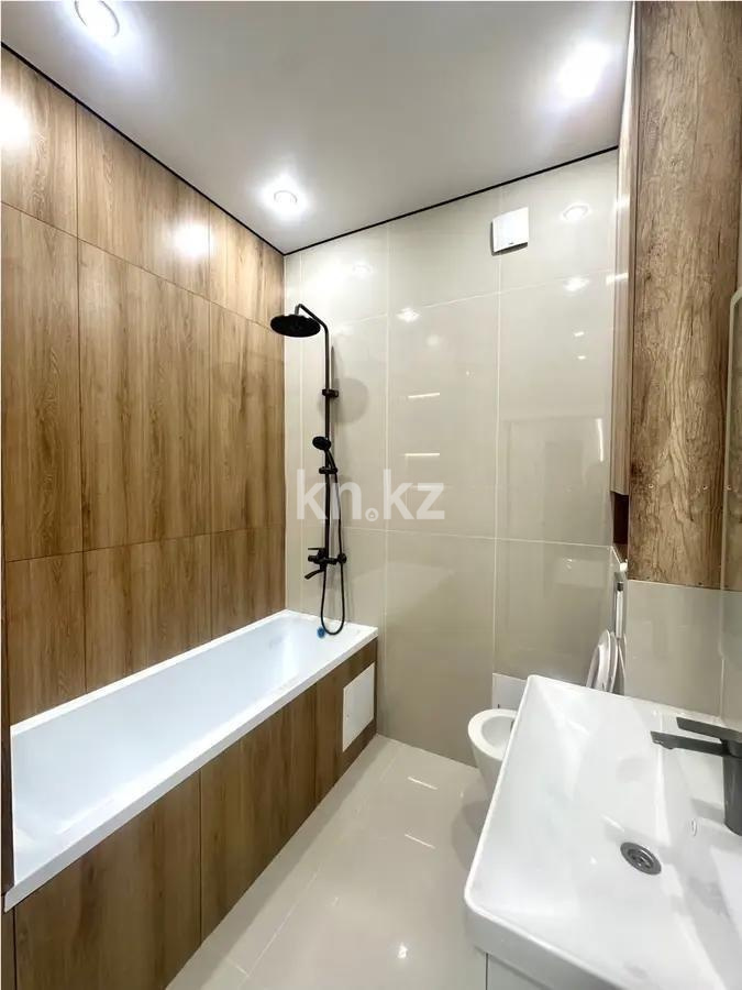 Продажа 2-комнатной квартиры, 48.5 м², ул. Туркестан, дом  115 в Алматы - фото 4