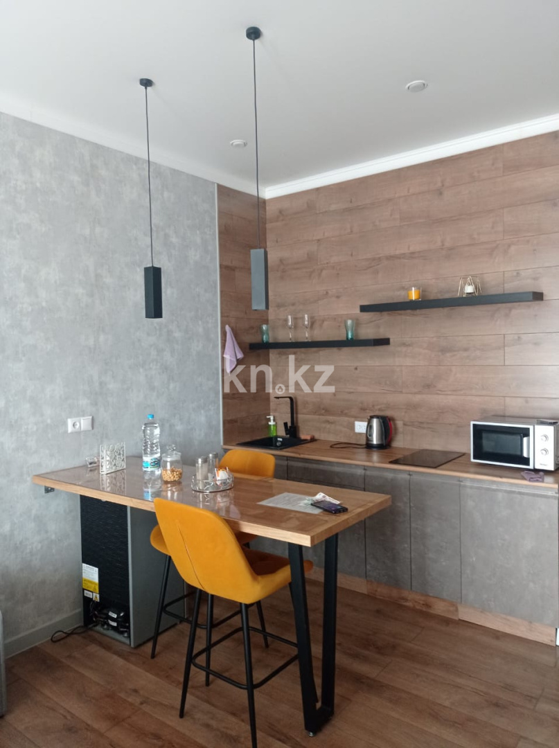 Аренда 1-комнатной квартиры посуточно, 36 м² в Уральске - фото 4
