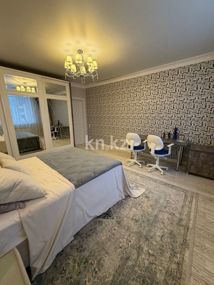 Продажа 3-комнатной квартиры, 142.9 м² в Уральске - фото 14