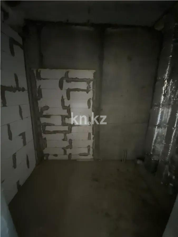 Продажа 1-комнатной квартиры, 27 м², 20 мкр., дом  46 в Алматы - фото 2