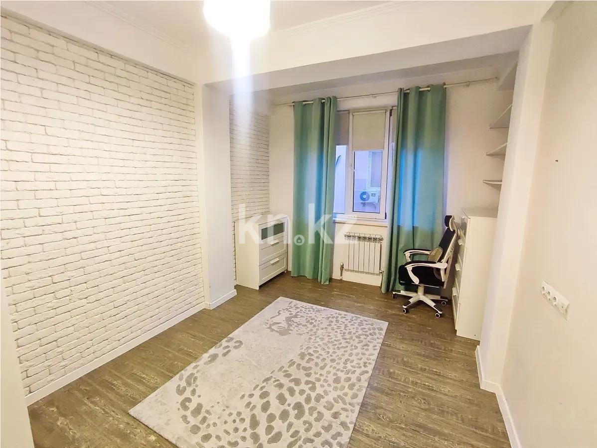 Продажа 3-комнатной квартиры, 77.7 м², ул. Казыбек би, дом  125 в Алматы - фото 3