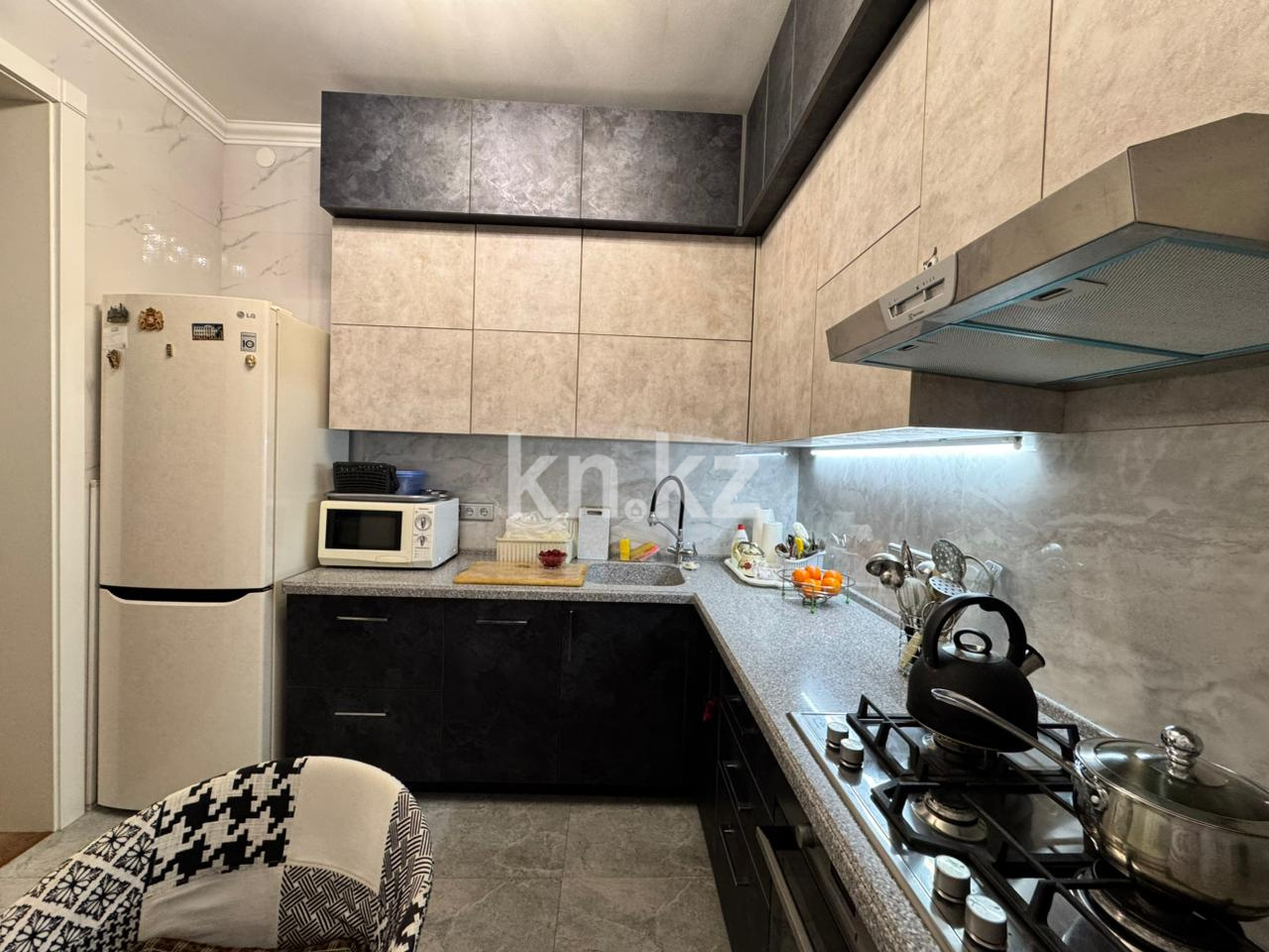 Продажа 2-комнатной квартиры, 54 м², пр. Назарбаева, дом  3 в Караганде - фото 2