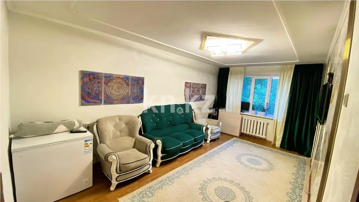 Продажа 2-комнатной квартиры, 44 м², мкр-н 14, дом  21 в Караганде