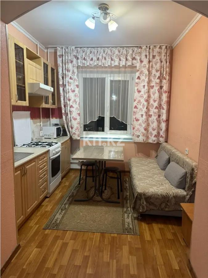 Продажа 1-комнатной квартиры, 40 м², ул. Толе би, дом  190 в Алматы - фото 2