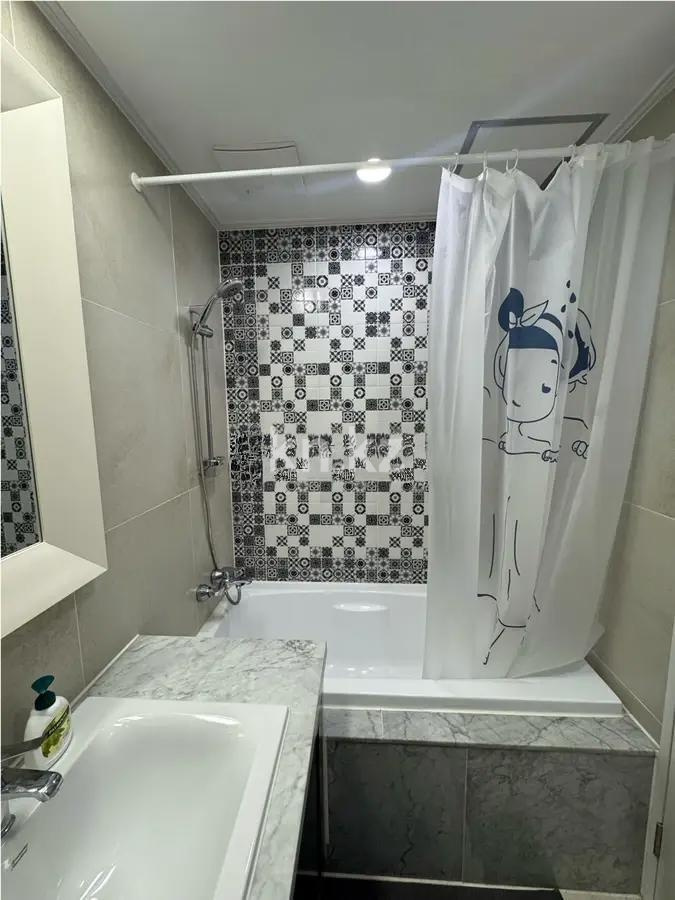 Продажа 2-комнатной квартиры, 76 м², ул. Нажимеденова, дом  4 в Астане - фото 3