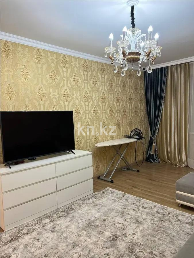 Продажа 3-комнатной квартиры, 107 м², ул. Толе би, дом  298/1 в Алматы