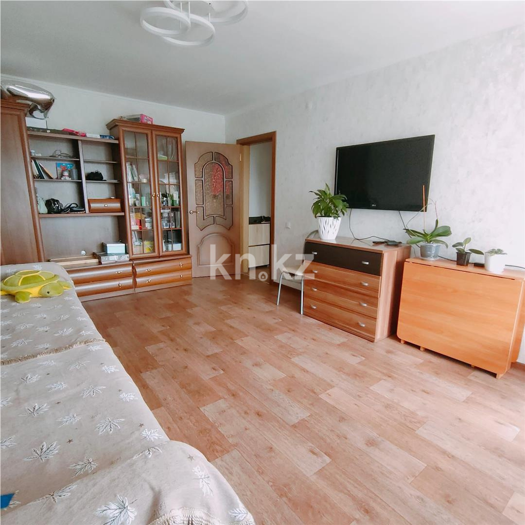 Продажа 2-комнатной квартиры, 49 м², ул. Муканова в Караганде - фото 2
