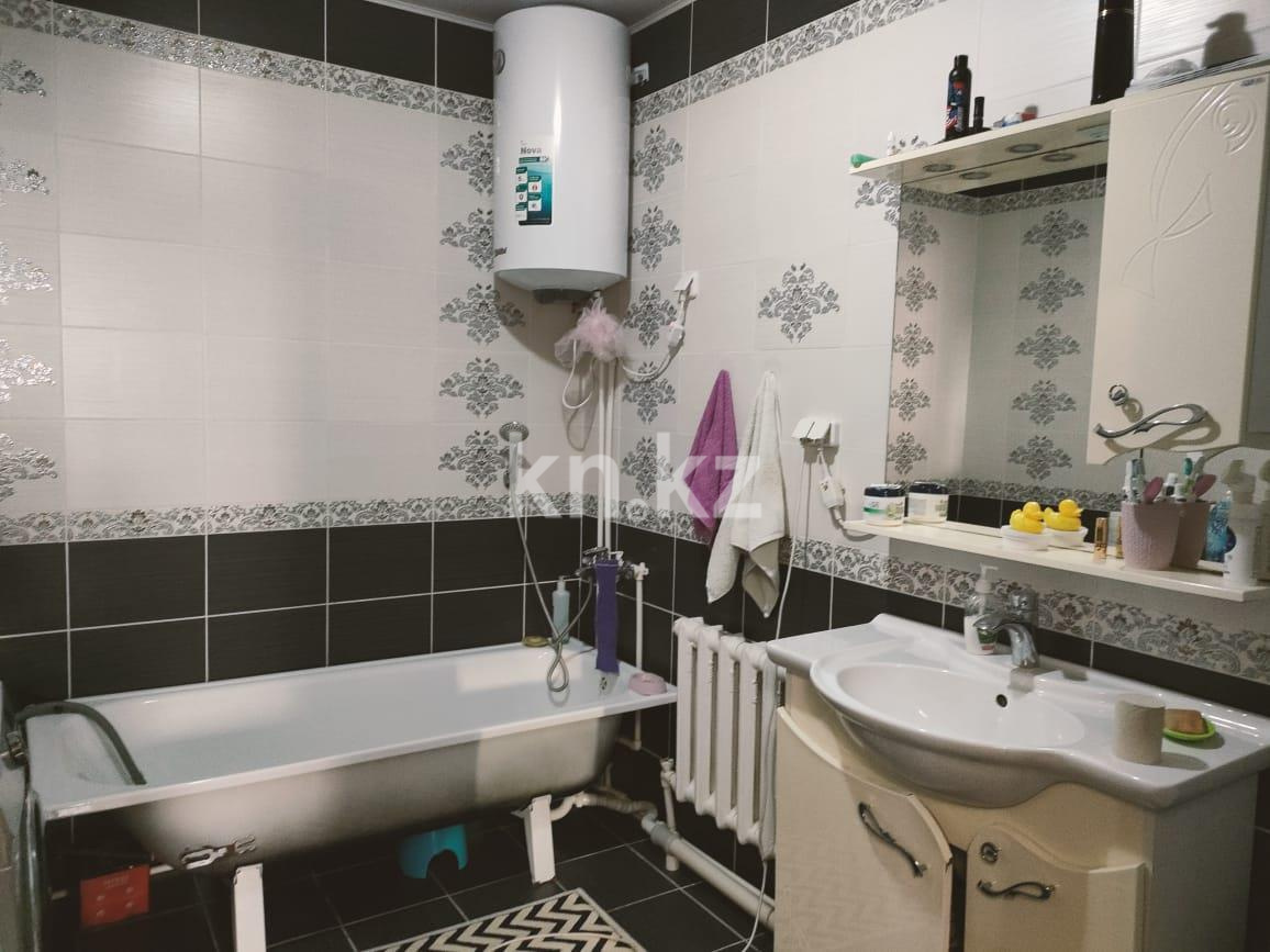 Продажа 5-комнатного дома, 175 м², ул. Молдагуловой в Караганде - фото 15