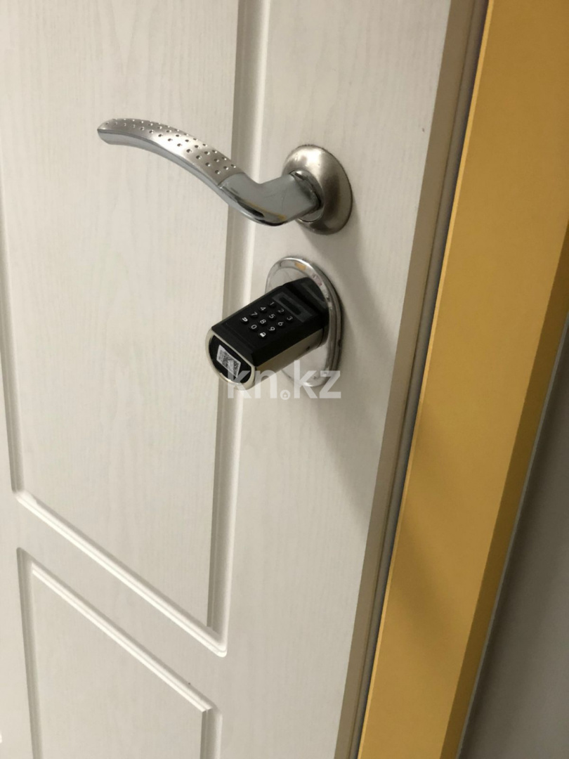 Аренда 1-комнатной квартиры посуточно, 38 м², пр. Кабанбай батыра, дом  48/7 - ул. Орынбор в Астане - фото 9