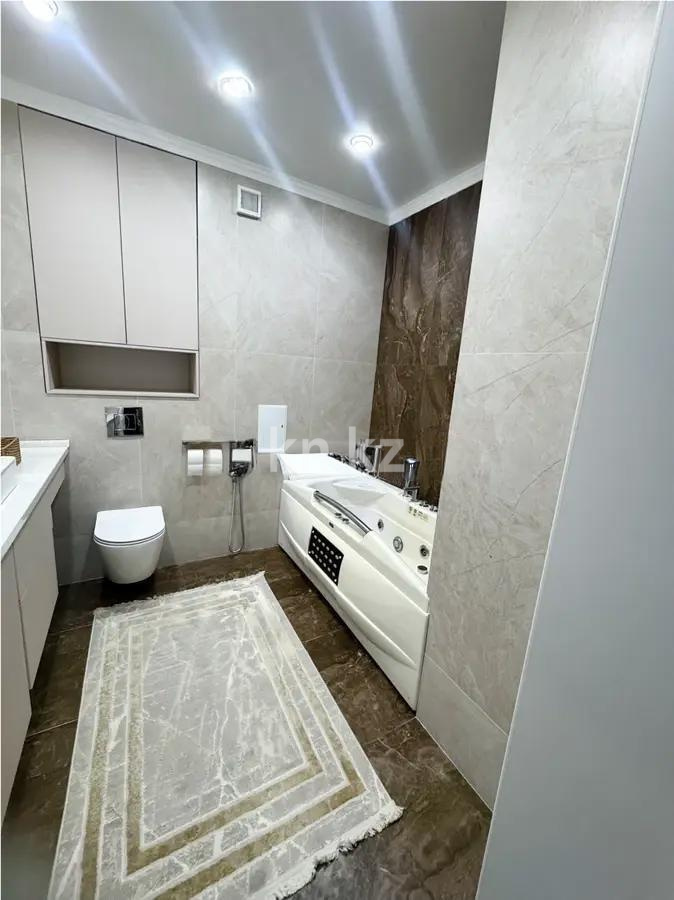 Продажа 2-комнатной квартиры, 100 м², ул. Жуалы, дом  7 в Алматы - фото 4