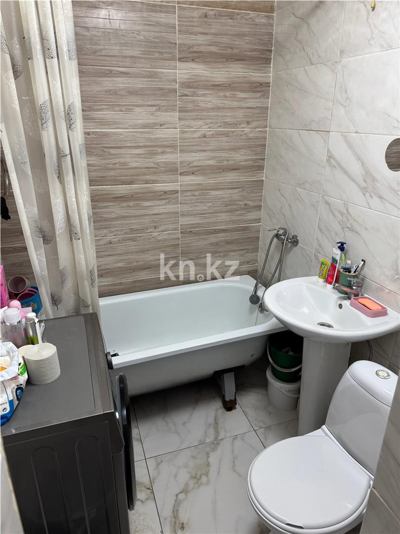 Продажа 3-комнатной квартиры, 45 м², ул. Зелинского в Караганде - фото 8