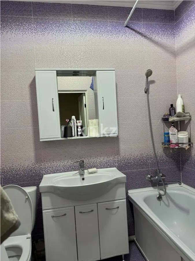 Продажа 2-комнатной квартиры, 70 м², мкр-н Нуркент, дом  76 в Алматы - фото 5