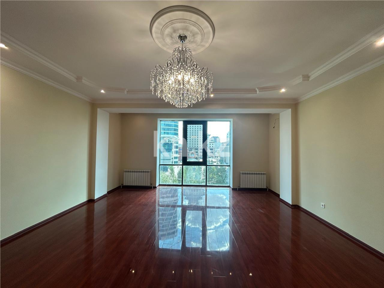 Продажа 3-комнатной квартиры, 111 м², ул. Достык в Астане - фото 2