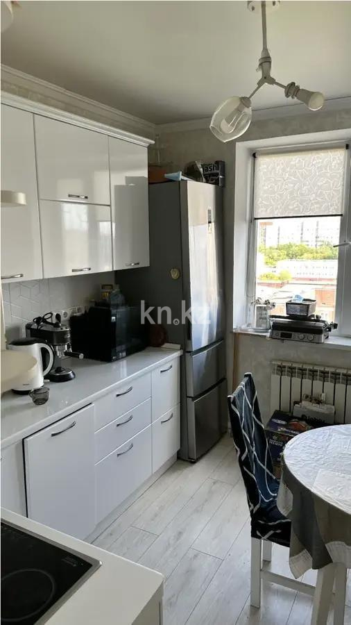 Продажа 3-комнатной квартиры, 63 м², мкр-н Степной-3, дом  3/7 в Караганде - фото 4