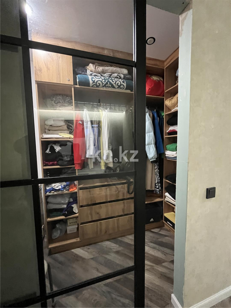 Продажа 4-комнатной квартиры, 110 м², ул. Букетова, дом  60/2 в Караганде - фото 19