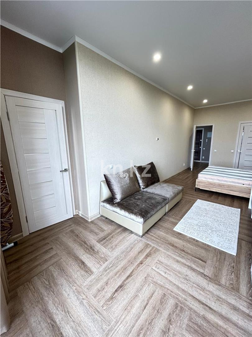 Продажа 2-комнатной квартиры, 65 м², ул. Алиханова, дом  37/4 в Караганде - фото 30