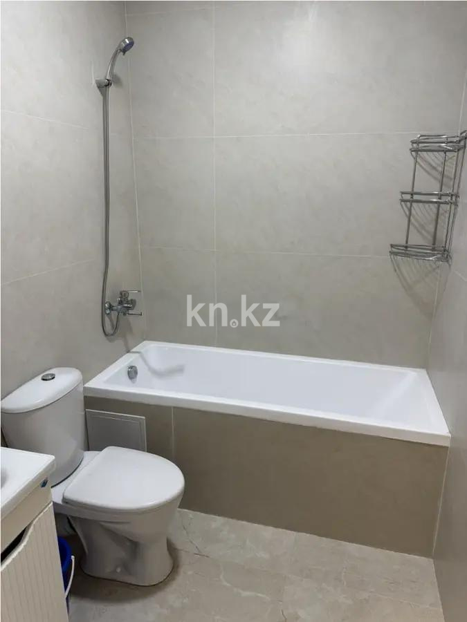 Продажа 1-комнатной квартиры, 28 м², ул. Омарова, дом  1 в Алматы - фото 3