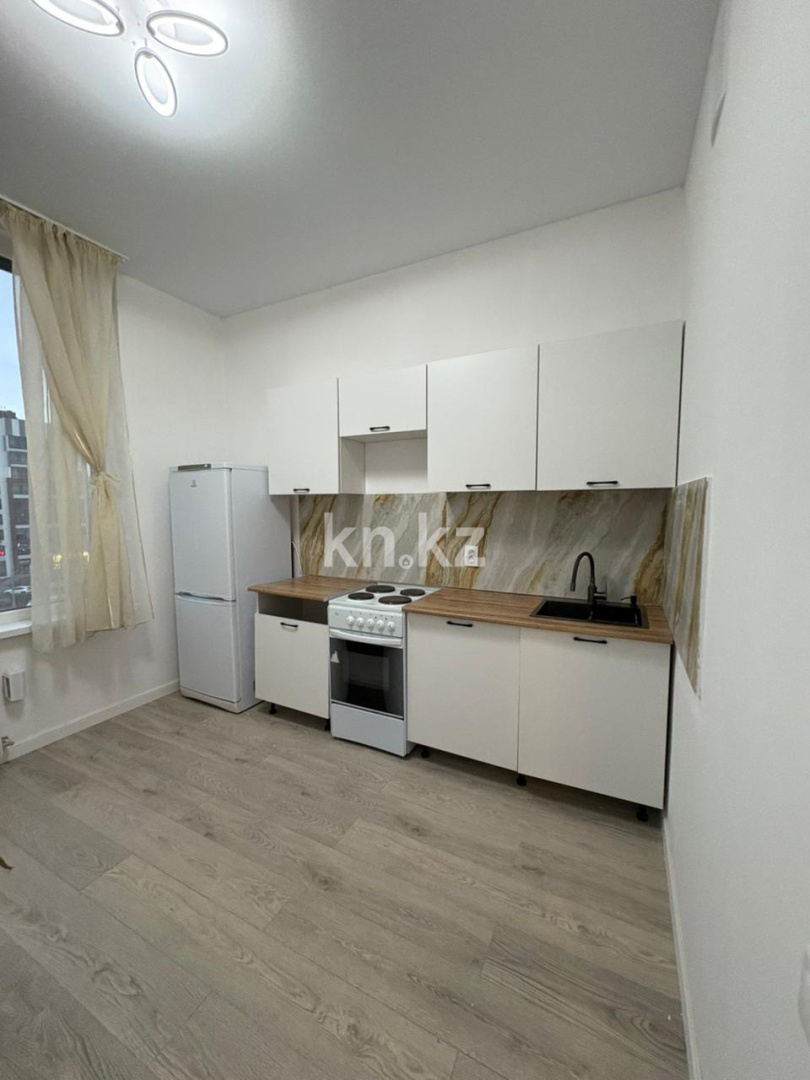 Аренда 1-комнатной квартиры, 40 м² в Астане