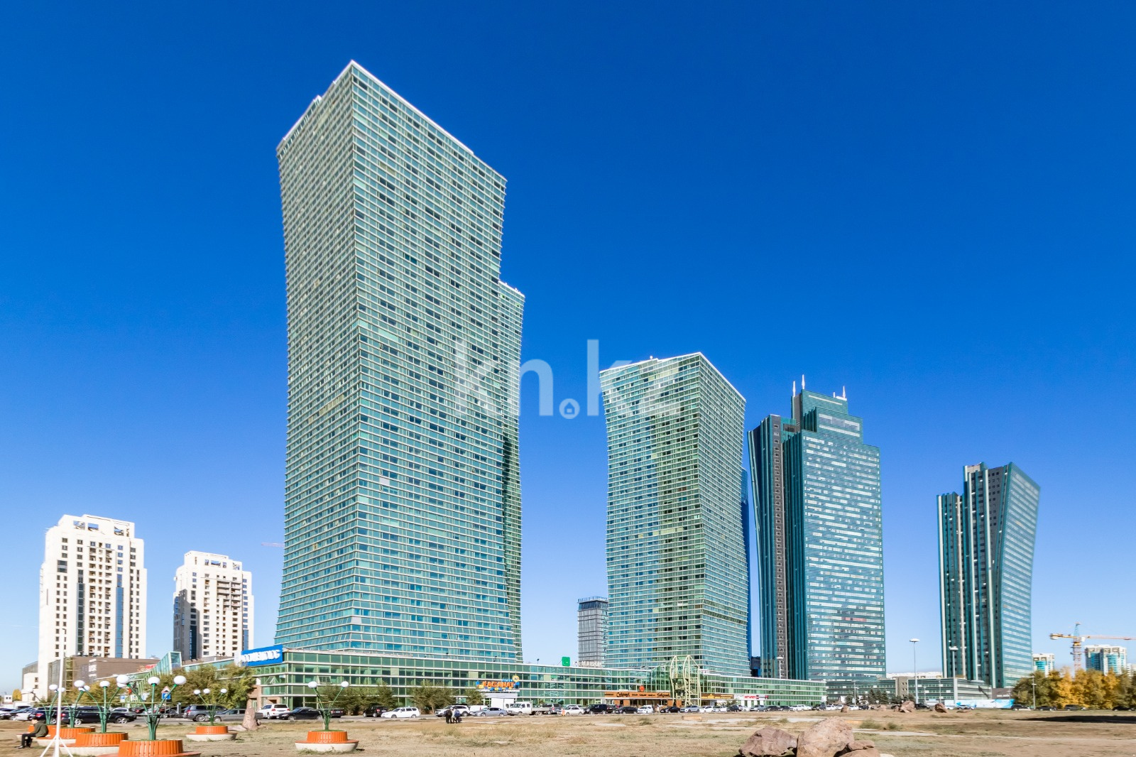 Аренда 4-комнатной квартиры посуточно, 156 м², ул. Достык, дом  5 в Астане - фото 24