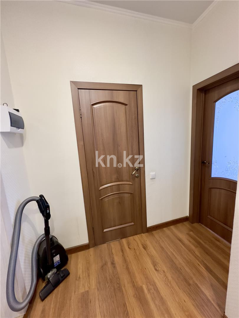 Продажа 2-комнатной квартиры, 61 м², мкр-н Степной-2 в Караганде - фото 11