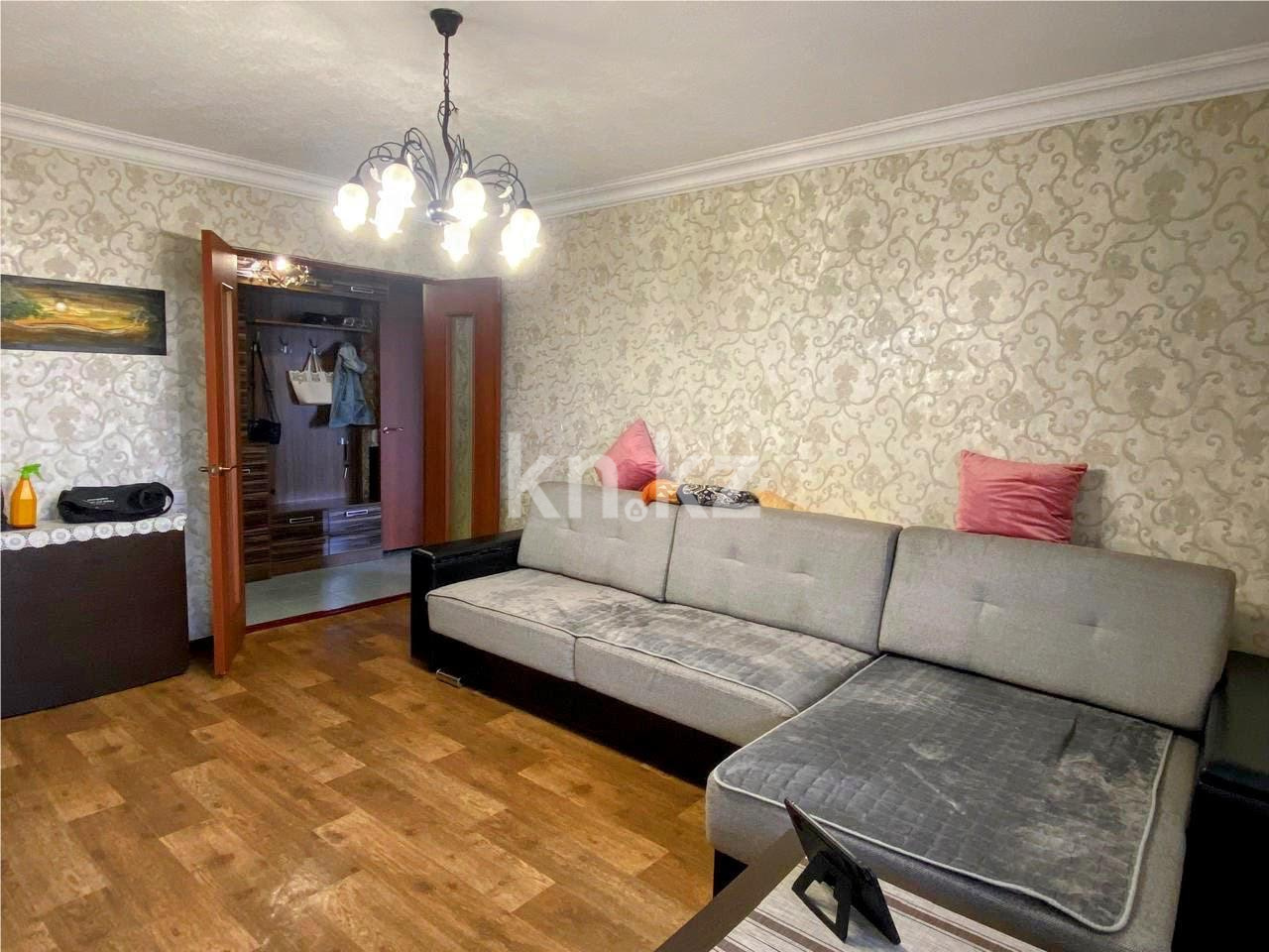 Продажа 4-комнатной квартиры, 75 м², мкр-н 19 в Караганде - фото 2