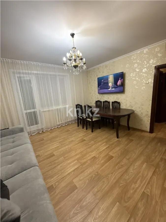 Продажа 4-комнатной квартиры, 81 м² в Караганде