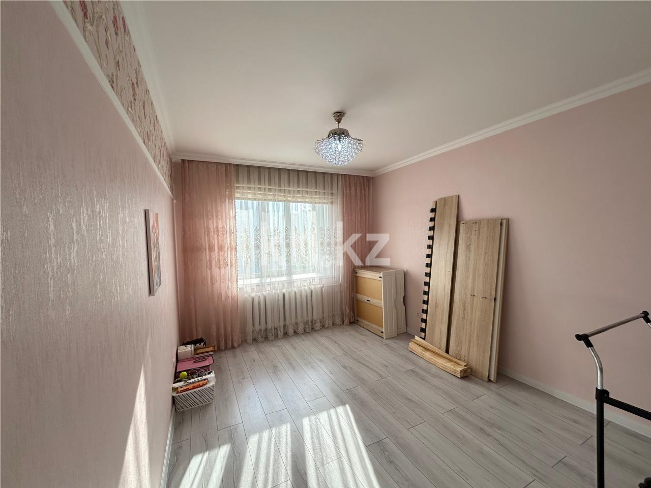 Продажа 4-комнатной квартиры, 122 м², ул. Отырар в Астане - фото 8