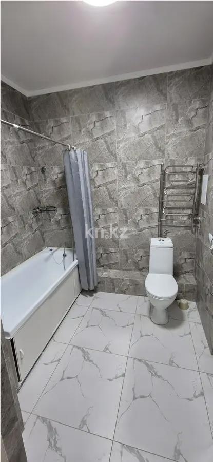Продажа 2-комнатной квартиры, 70.4 м² в Алматы - фото 3
