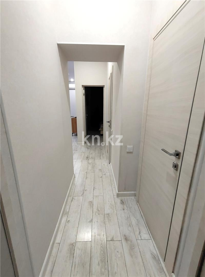 Продажа 3-комнатной квартиры, 74 м², мкр-н Степной-3, дом  1/10 в Караганде - фото 18