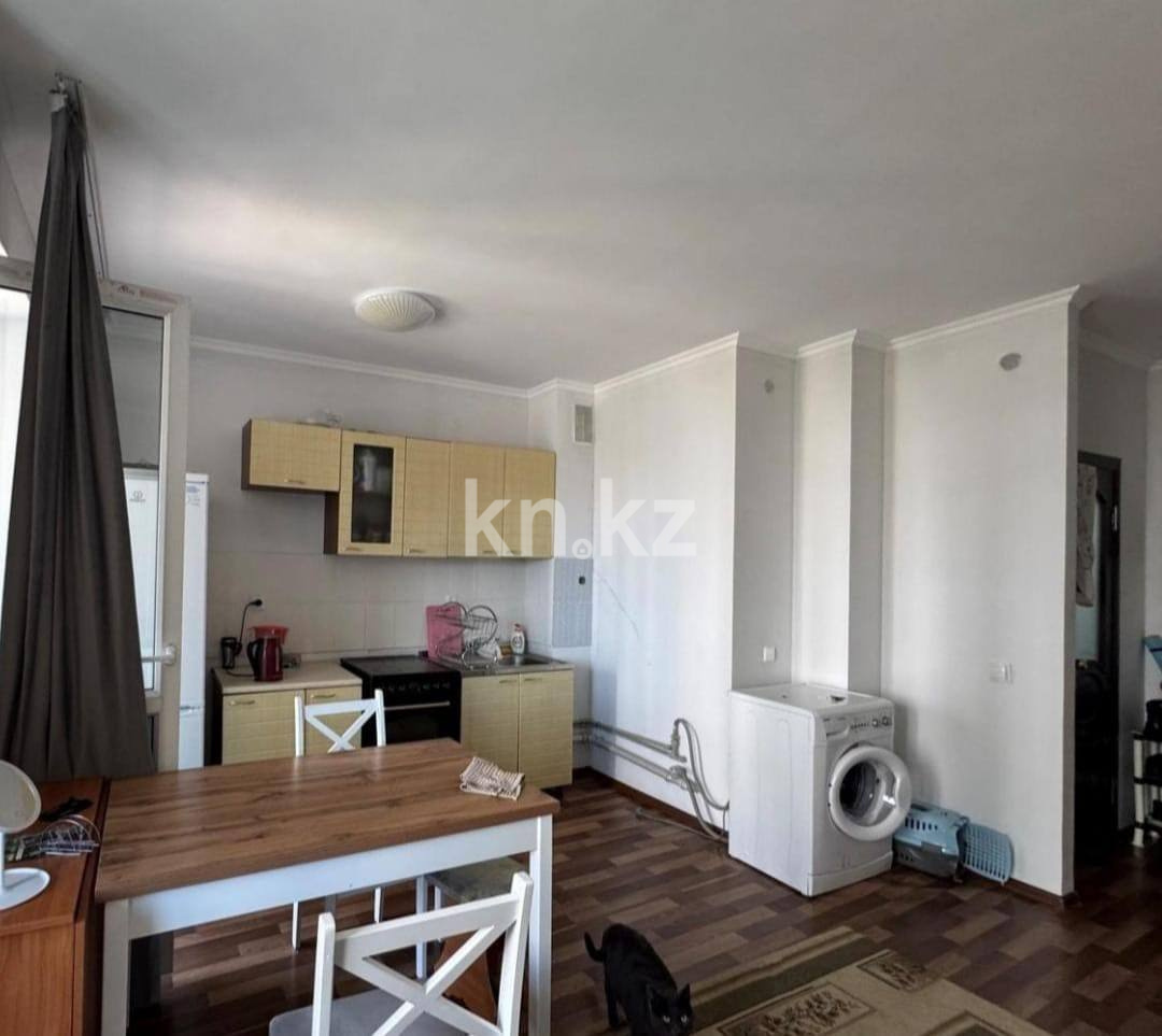 Аренда 1-комнатной квартиры, 32 м² в Астане