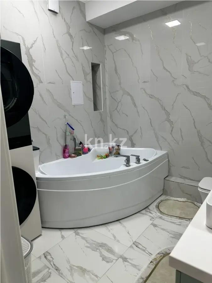 Продажа 3-комнатной квартиры, 105 м², ул. Торайгырова, дом  21/1 в Алматы - фото 5