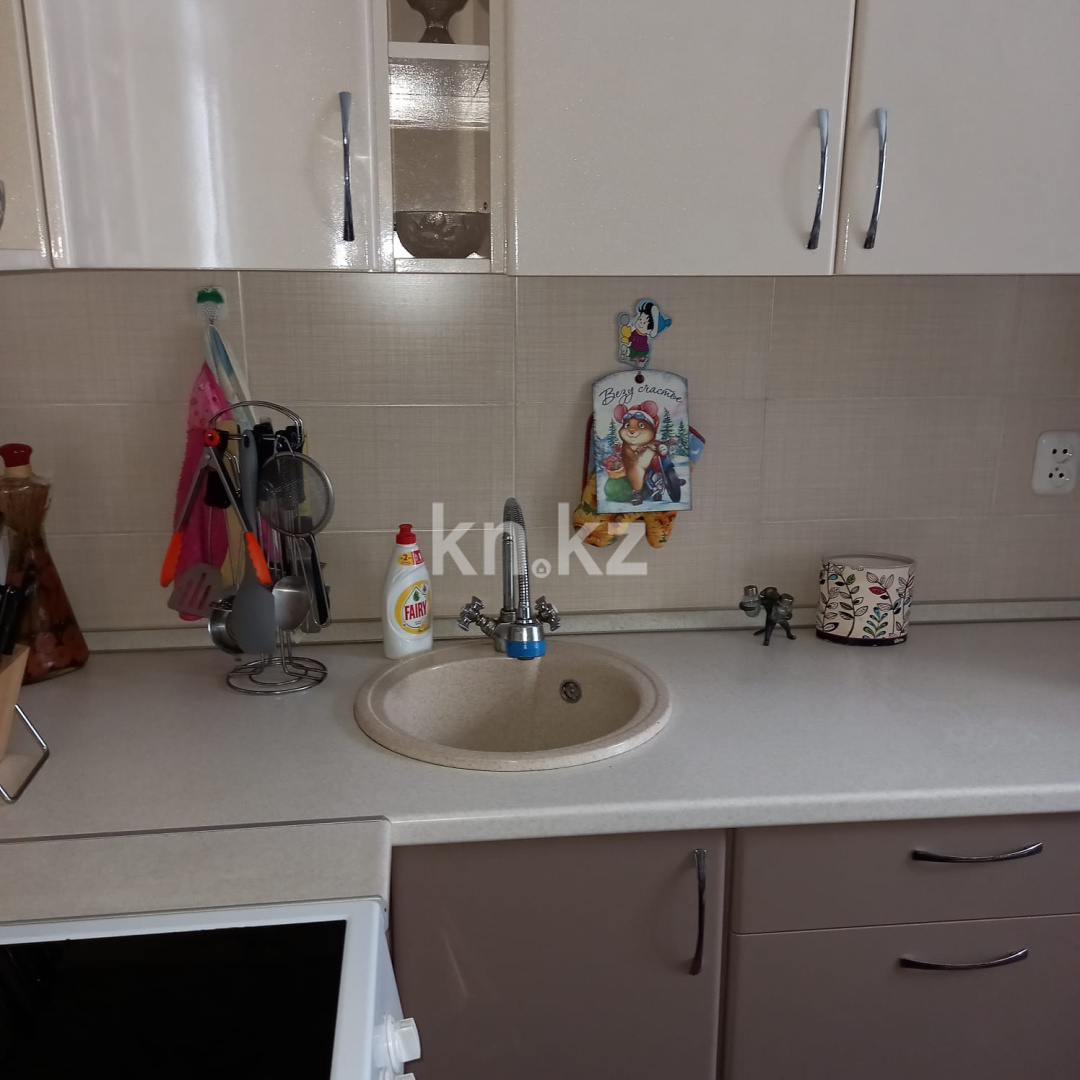 Продажа 1-комнатной квартиры, 36 м², ул. Аманжолова, дом  71а в Караганде - фото 3