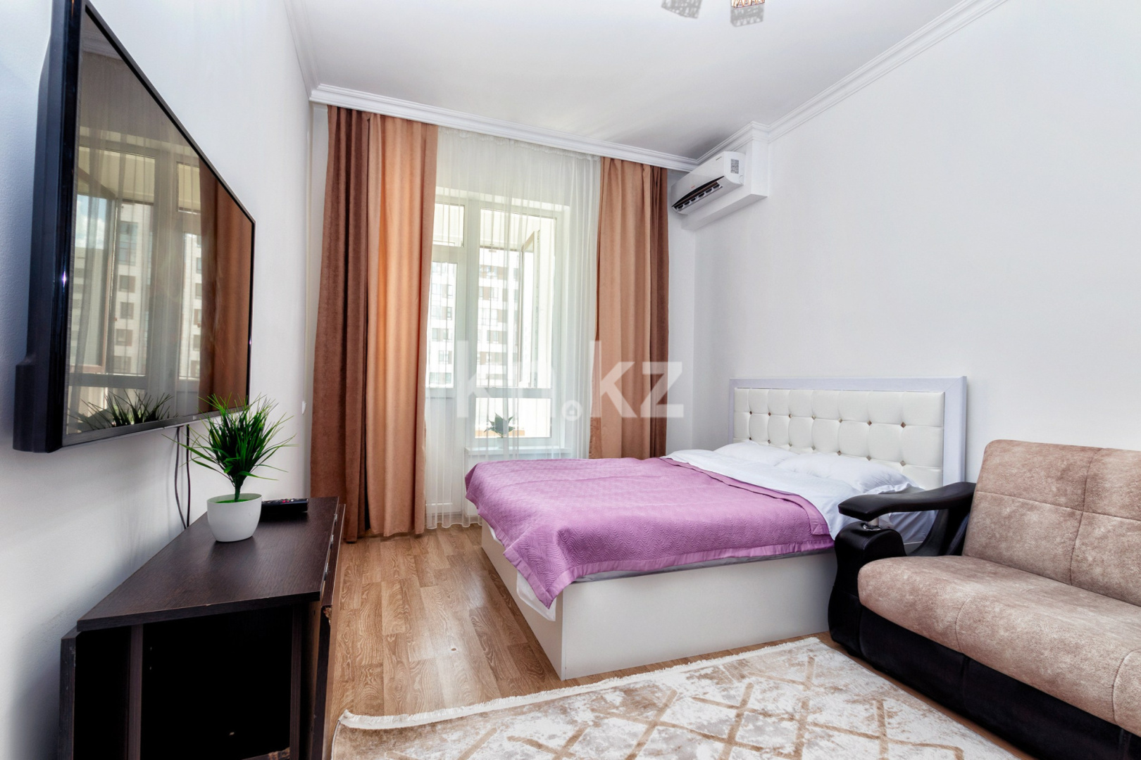 Аренда 2-комнатной квартиры посуточно, 75 м², пр. Кабанбай батыра, дом  60а/2 в Астане - фото 4