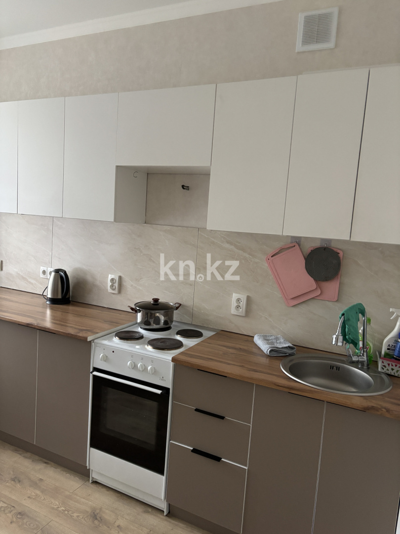 Аренда 1-комнатной квартиры посуточно, 40 м², ул. Байтурсынова, дом  18 в Астане - фото 4