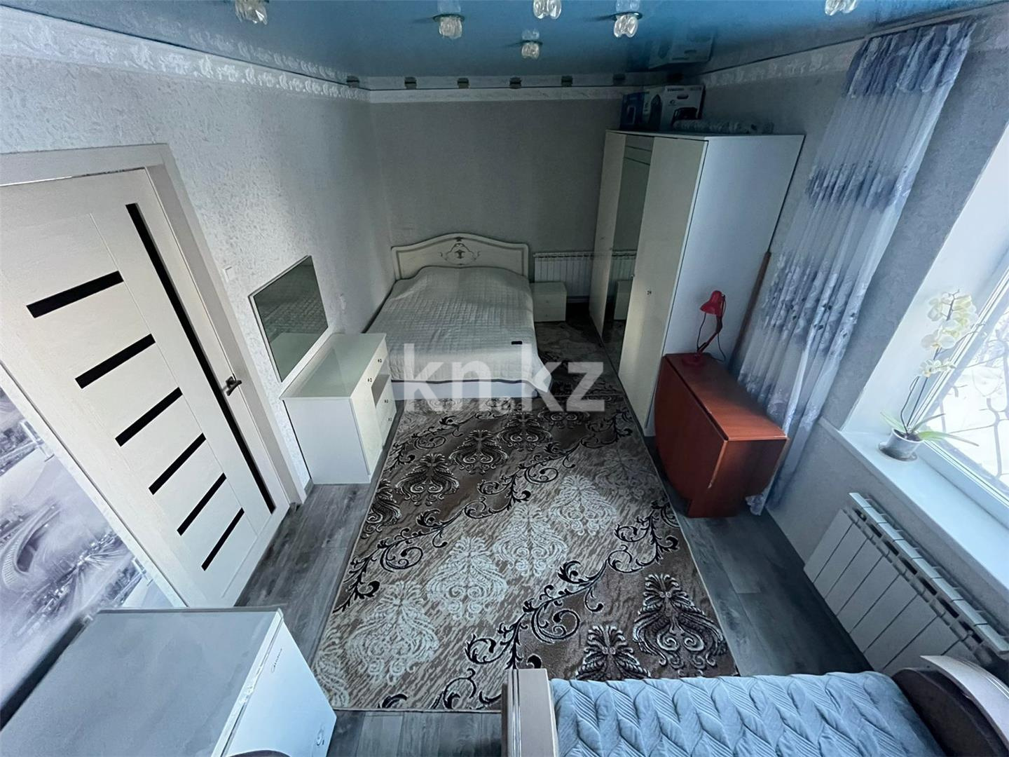 Продажа 3-комнатной квартиры, 60 м², 14-й мкр. в Караганде - фото 3