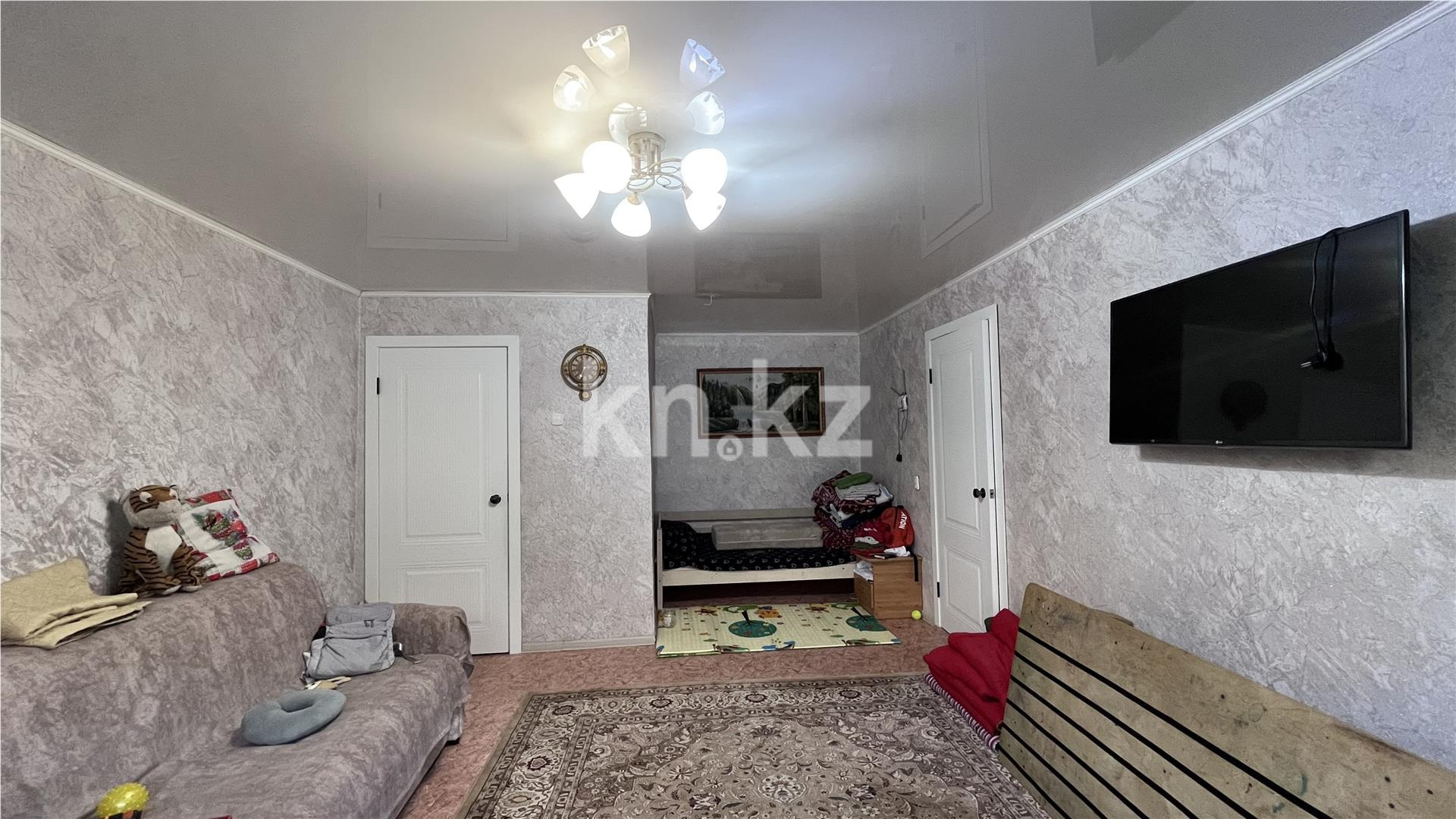 Продажа 3-комнатной квартиры, 66 м², 18-й мкр. в Караганде - фото 2