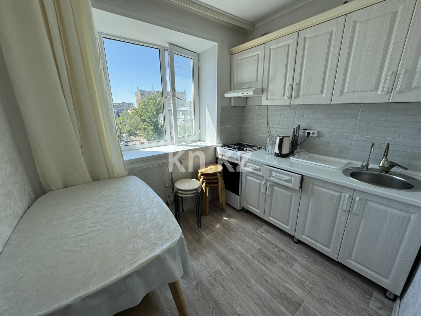 Продажа 3-комнатной квартиры, 64 м², ул. Язева, дом  11 в Караганде - фото 7