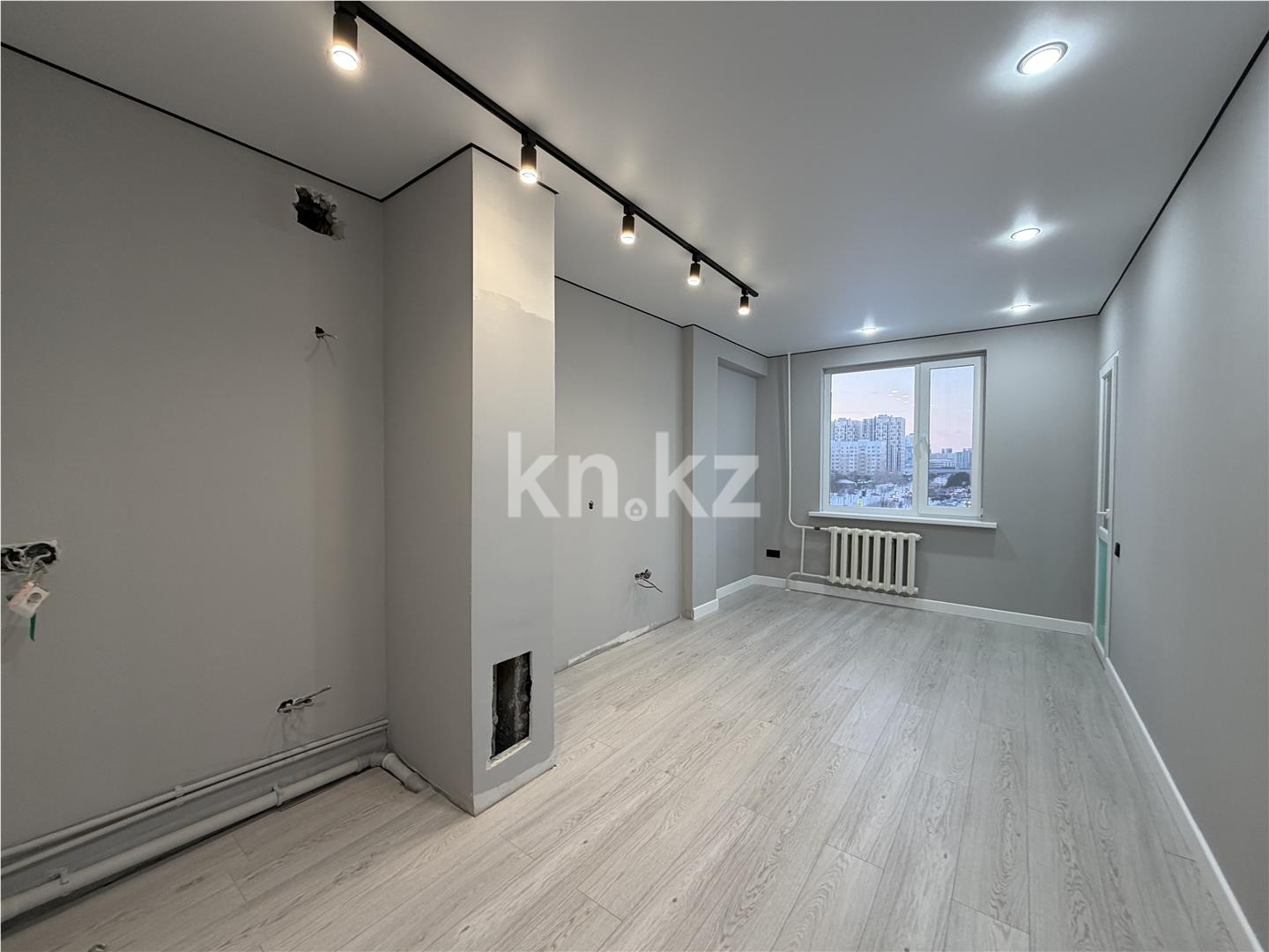 Продажа 4-комнатной квартиры, 99 м², ул. Сауран в Астане - фото 3