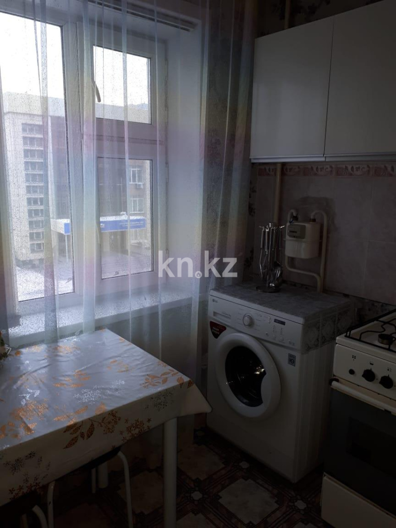 Аренда 1-комнатной квартиры посуточно, 40 м², ул. Ауэзова, дом  16 - Абая в Астане - фото 5