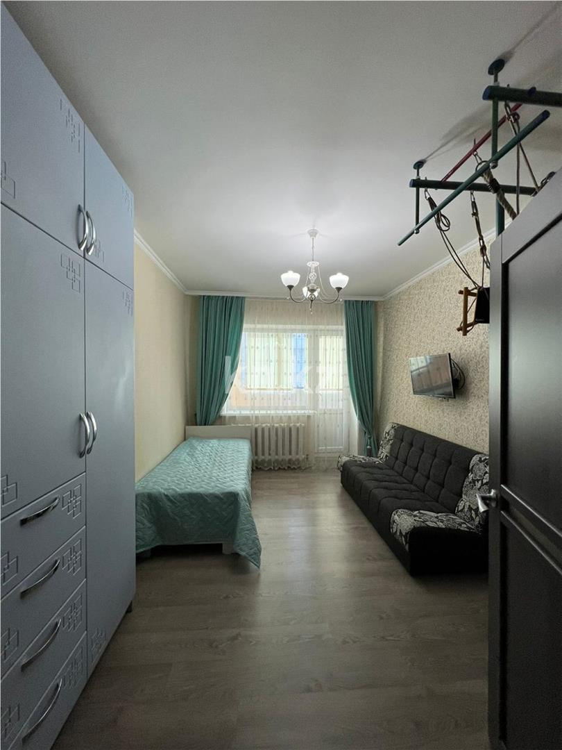 Продажа 4-комнатной квартиры, 141.7 м², ул. Габдуллина в Астане - фото 2