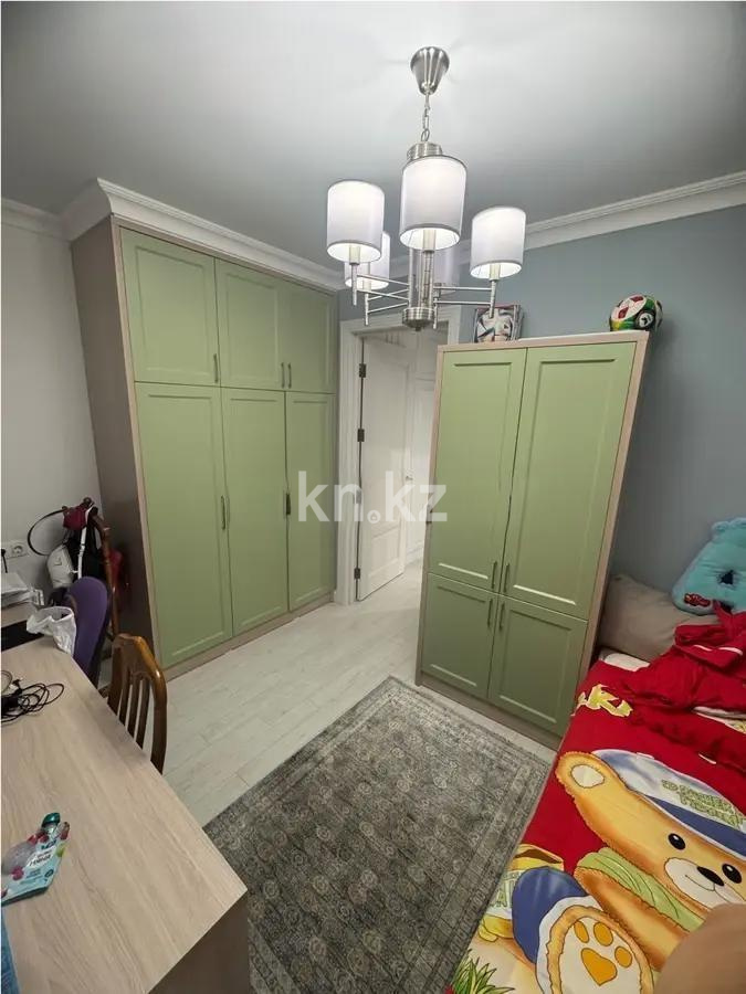 Продажа 5-комнатной квартиры, 137 м², ул. Сатыбалдина, дом  27/2 в Караганде - фото 5