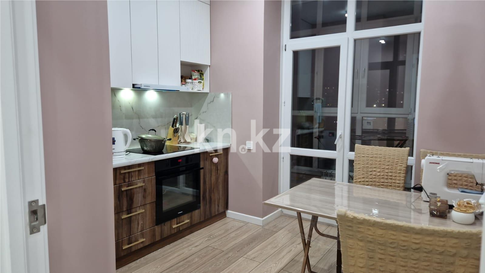 Продажа 1-комнатной квартиры, 39 м², пр. Республики, дом  участок 1/7 в Караганде - фото 3