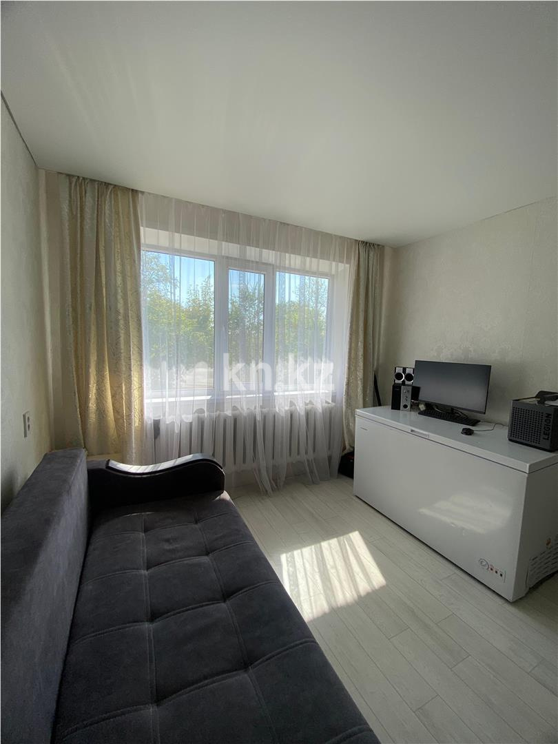 Продажа 3-комнатной квартиры, 61 м², 18-й мкр. в Караганде - фото 12