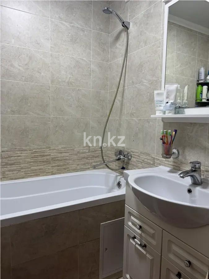 Продажа 3-комнатной квартиры, 63 м², ул. Сатыбалдина, дом  7 в Караганде - фото 6