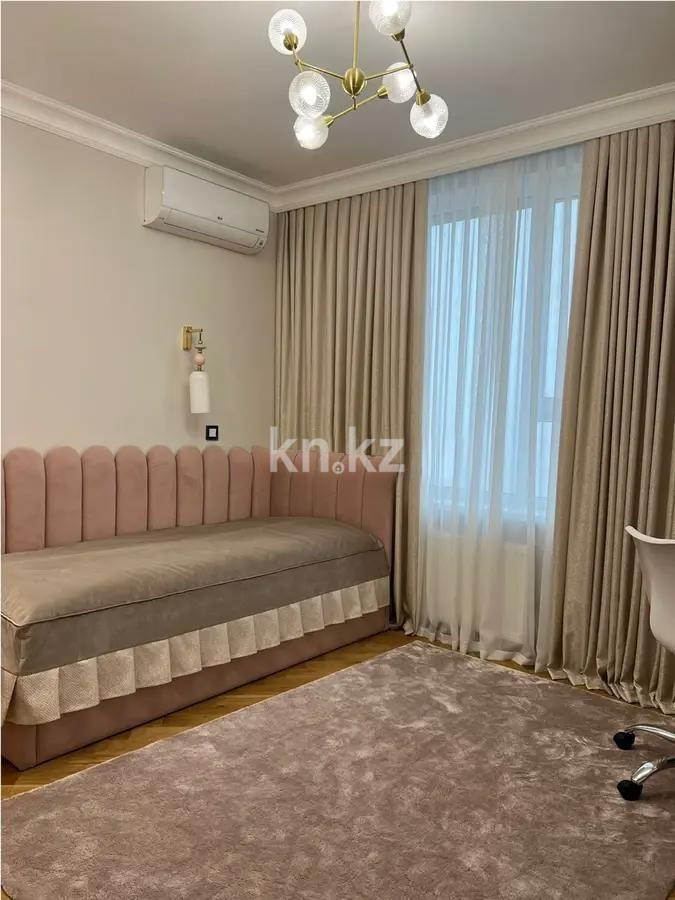 Продажа 4-комнатной квартиры, 135.6 м² в Алматы - фото 3