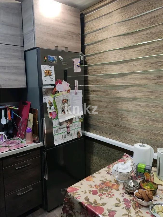 Продажа 2-комнатной квартиры, 45 м², мкр-н 17, дом  52 в Караганде - фото 3