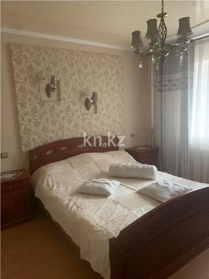 Продажа 3-комнатной квартиры, 102 м², ул. Алиханова, дом  24/6 в Караганде - фото 3