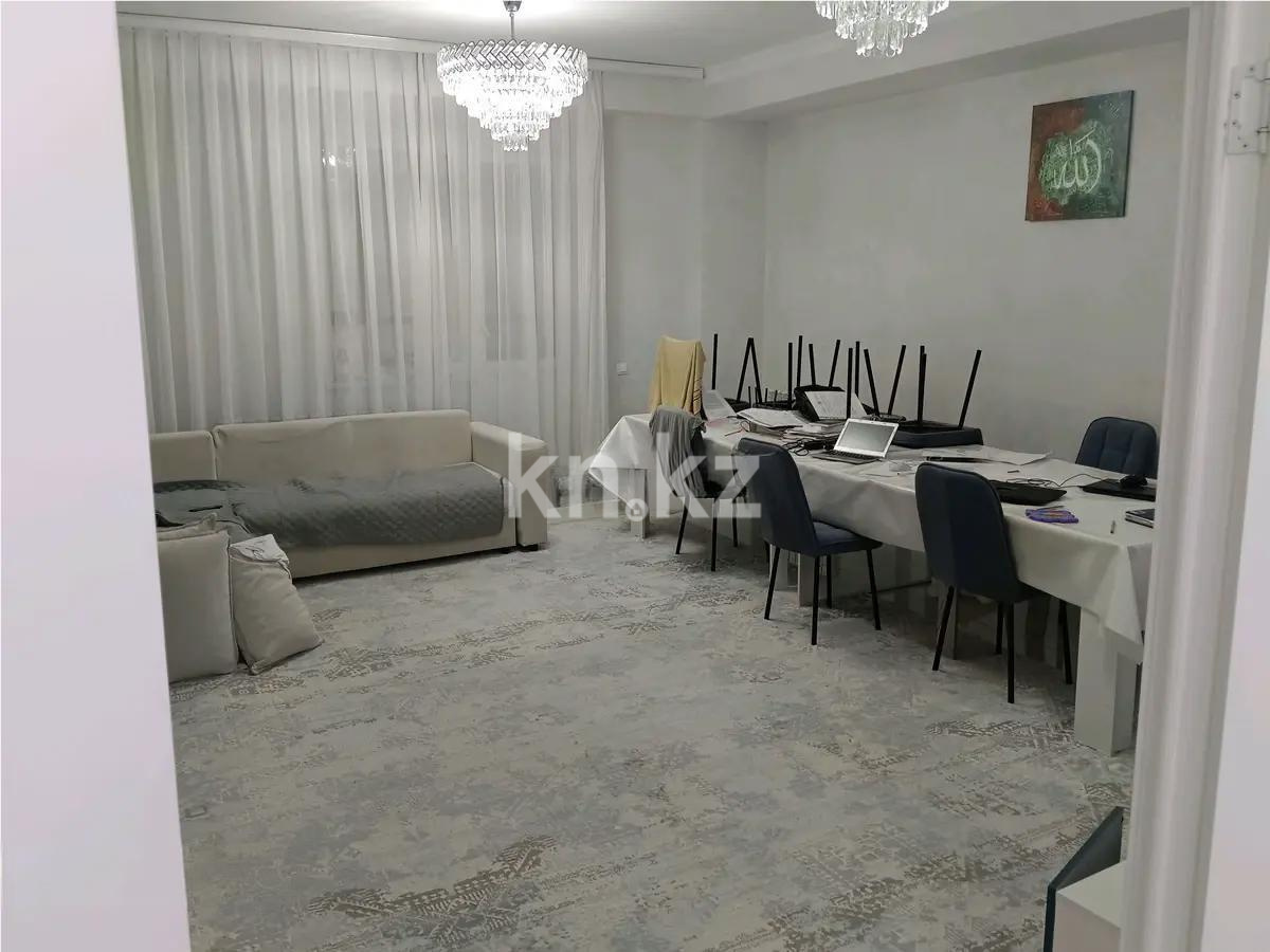 Продажа 4-комнатной квартиры, 150.2 м², ул. Нажимеденова, дом  34 в Астане